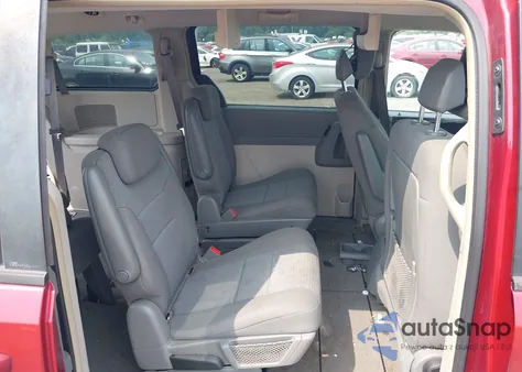 2010 Dodge Grand Caravan Sxt z USA, uszkodzony, nr VIN 2D4RN5D1XAR388907